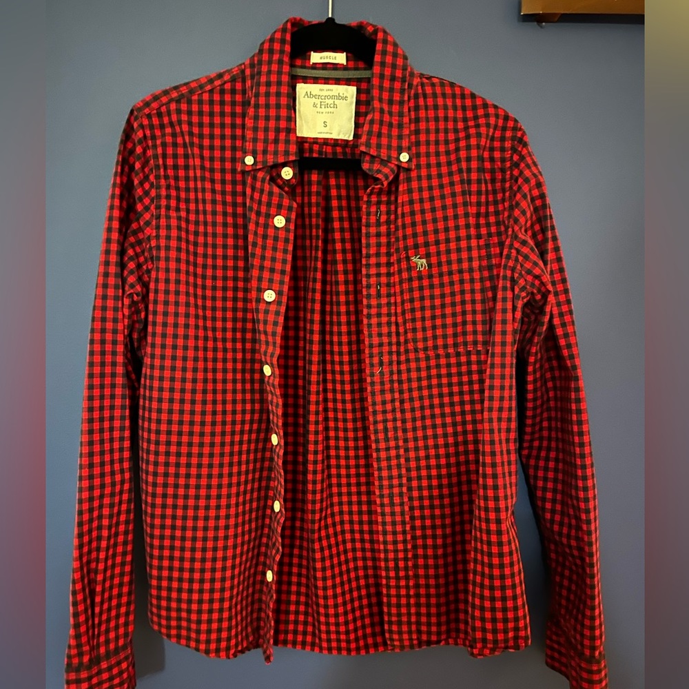 Abercrombie and Fitch men’s size small button down shirt